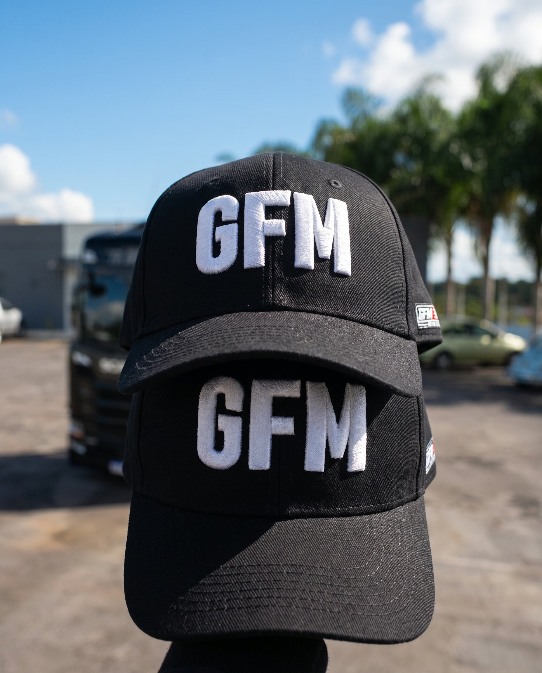 Boné GFM em Alto Relevo Duas Cores Exclusivo
