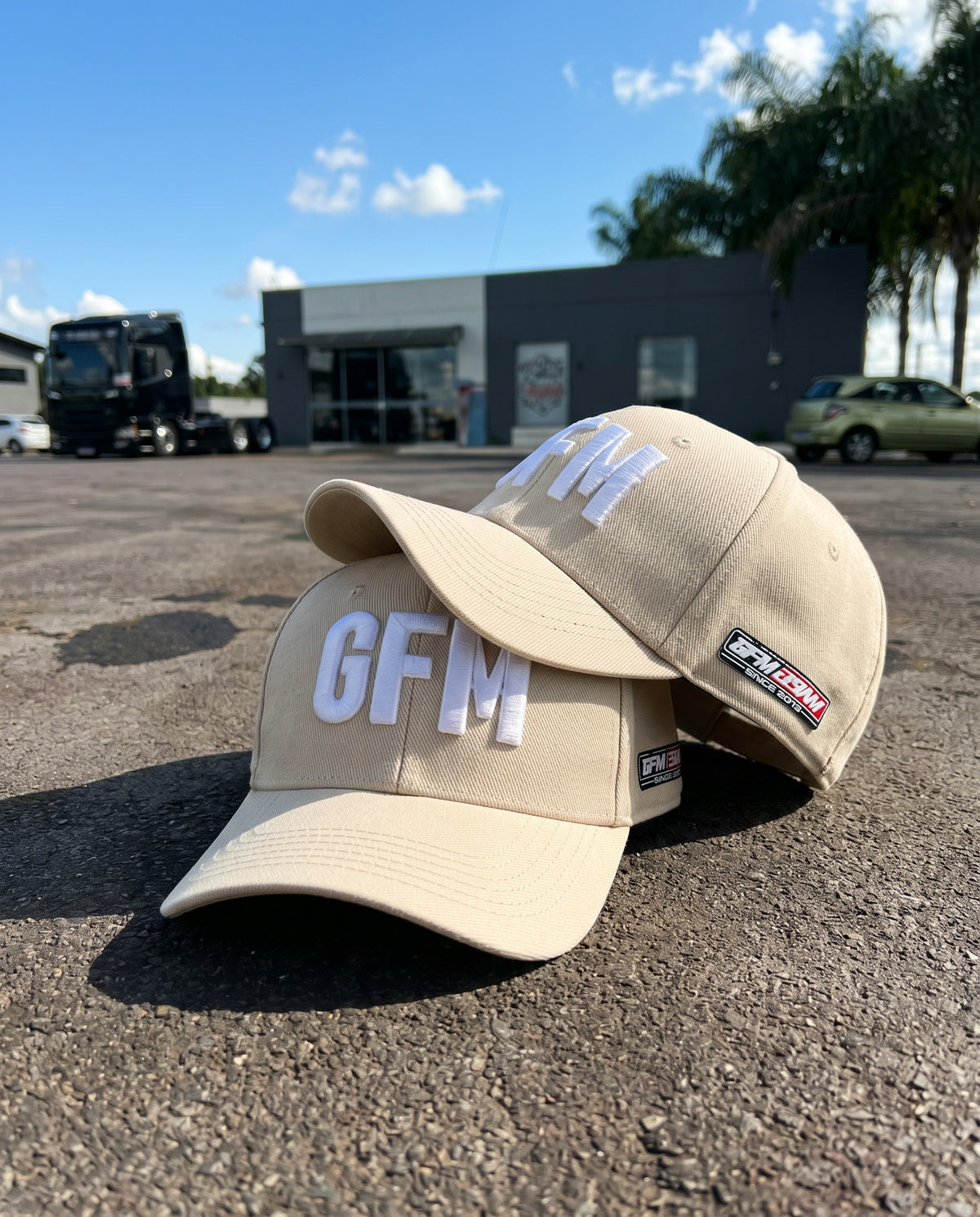 Boné GFM em Alto Relevo Duas Cores Exclusivo